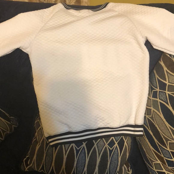 Sweater - Picture 2 of 2